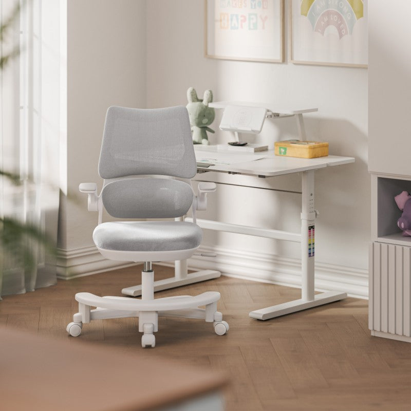 Fotel do biurka dla dziecka Mark Adler Junior 5.7 Grey